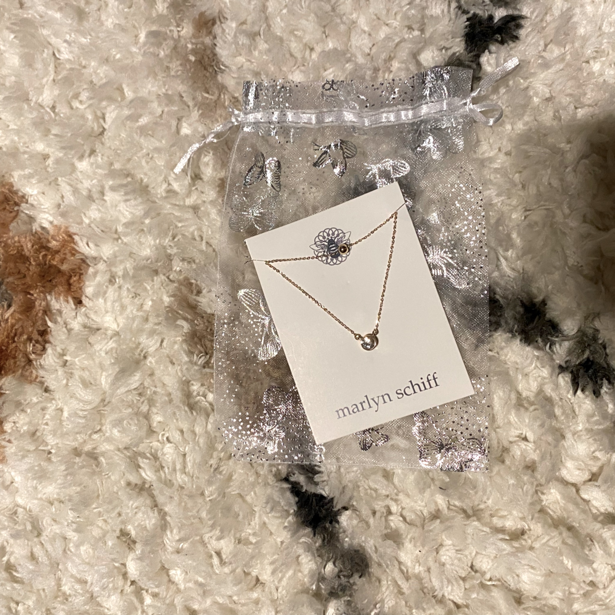 Marlyn Schiff Gold Necklace 7$